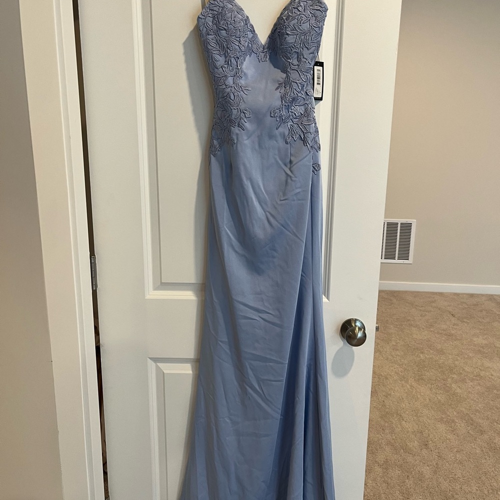 Faviana Formal Gown - Picture 3 of 8